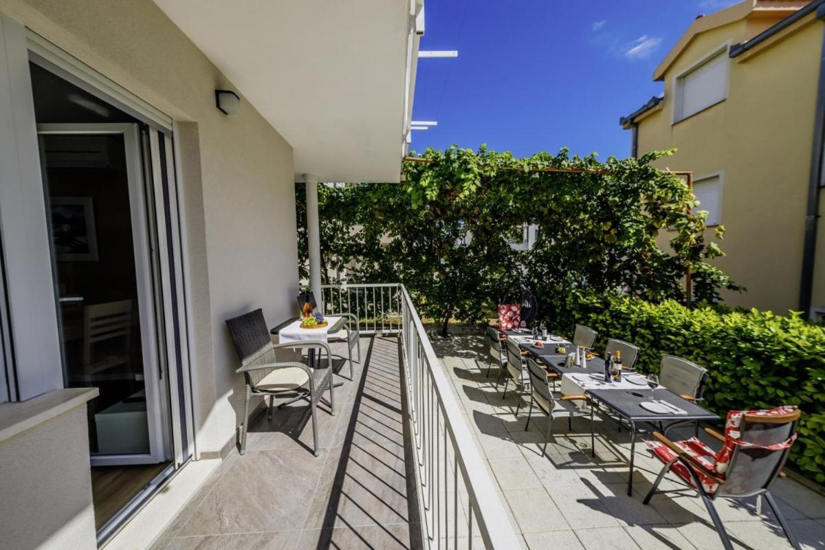 Ani In Trogir * Mittel-Dalmatien Hotel Seget Donji Exterior photo