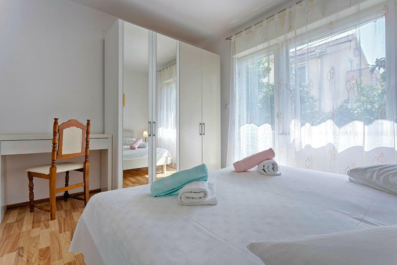 Ani In Trogir * Mittel-Dalmatien Hotel Seget Donji Exterior photo